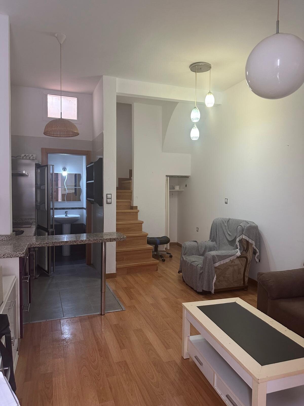 Salón y cocina antes de la intervención